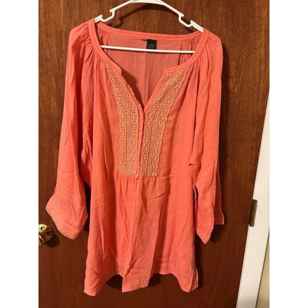Woman’s Shirt Size 1x - 100% Cotton